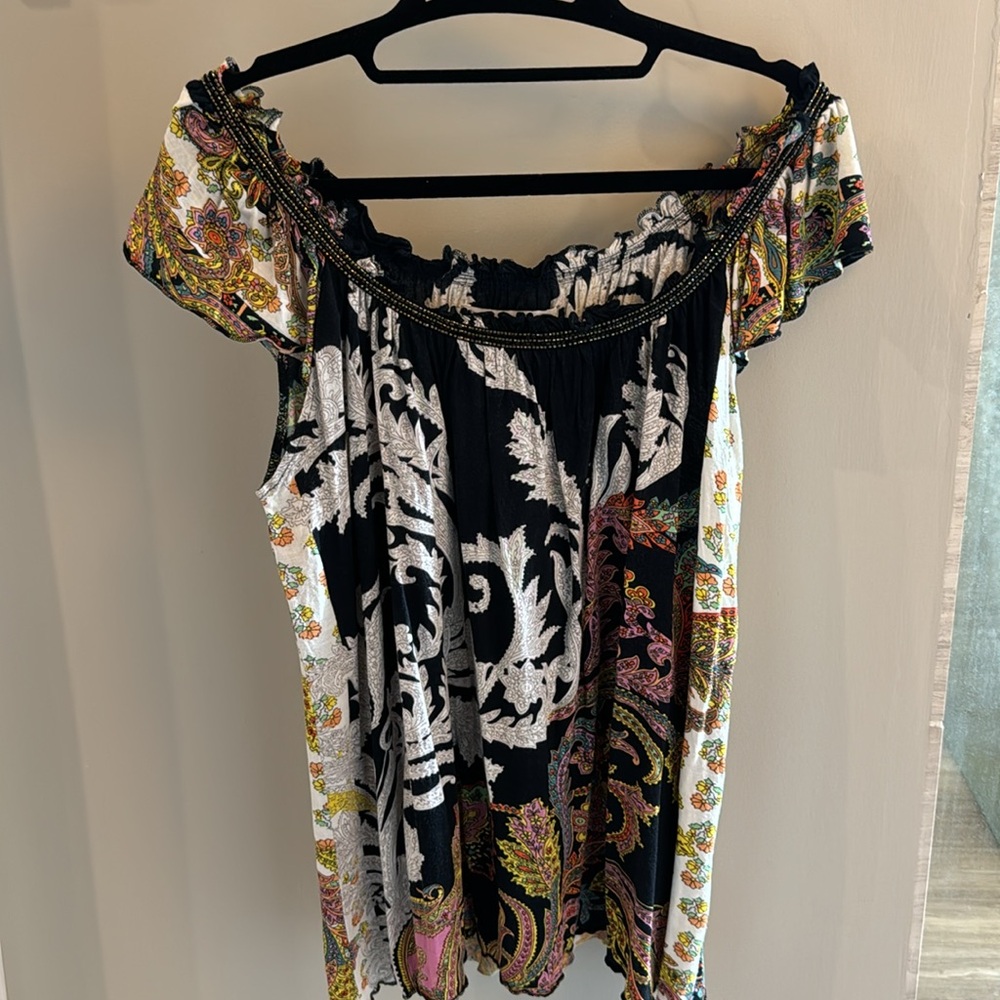 RITU KUMAR LABEL Gorgeous top with beaded neckline and flutter sleeves